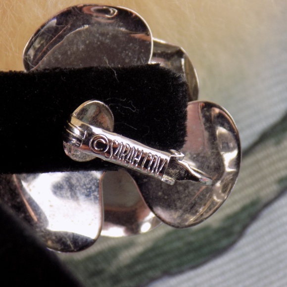 Sarah Coventry clip earrings silver tone flower - Picture 5 of 6